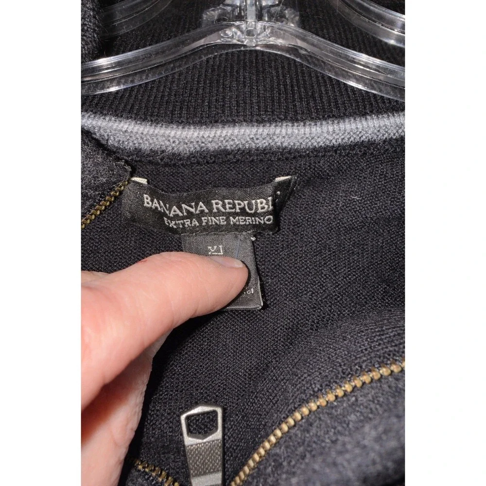 Banana Republic Sweater Mens XL Black Merino Wool Quarter Zip‎ Mock Neck HOLE